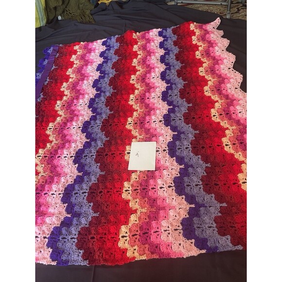 Vintage Granny Square Crochet Lap Blanket Afghan  Handmade 4’ - Picture 4 of 4